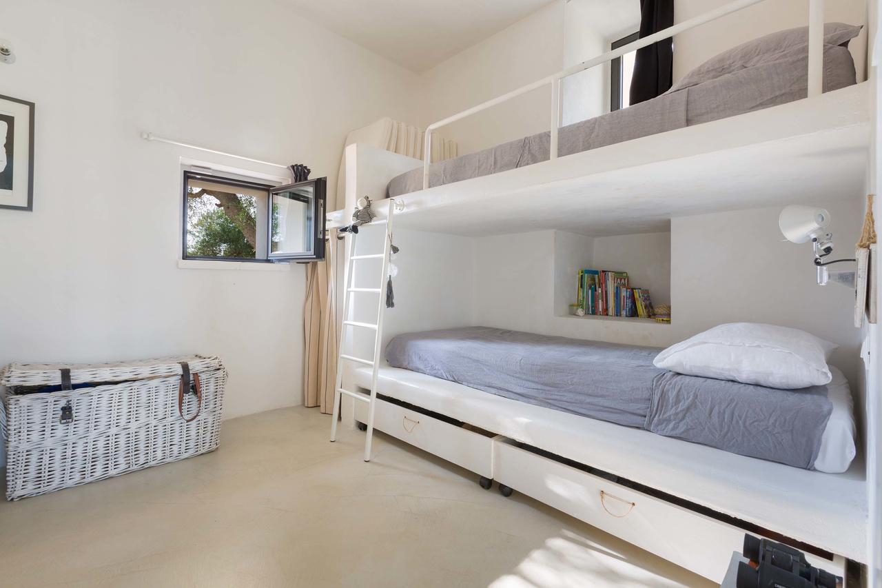 Casale Con Cipresso Villa Ostuni Eksteriør billede