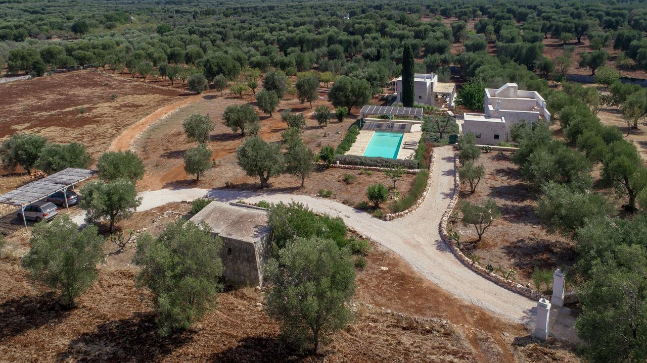 Casale Con Cipresso Villa Ostuni Eksteriør billede